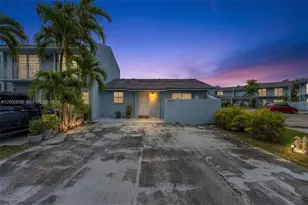 3868 SW 107th Ave, Miami, FL 33165 - Photo 1