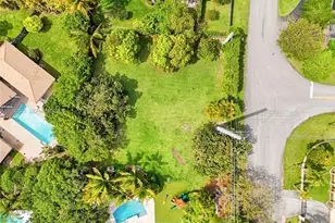 14400 SW 99, Miami, FL 33176 - Photo 1