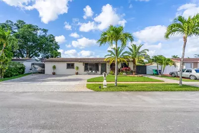7875 NW 174th Ter, Hialeah, FL 33015 - Photo 1