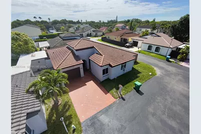 10959 SW 72nd Ter, Miami, FL 33173 - Photo 1