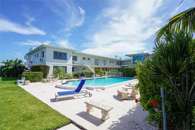 2250 Bay Dr #4, Miami Beach, FL 33141 - Photo 1