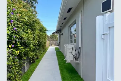 15841 NW 18th Pl #A, Miami Gardens, FL 33054 - Photo 1