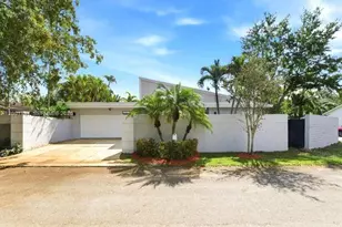 400 NW 78th Ave, Plantation, FL 33324 - Photo 1
