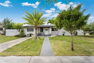 9771 Martinique Dr, Cutler Bay, FL 33189 - Photo 1