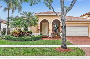 2117 NE 40th Rd, Homestead, FL 33033 - Photo 1