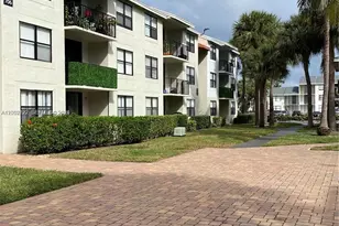 700 Executive, West Palm Beach, FL 33401 - Photo 1