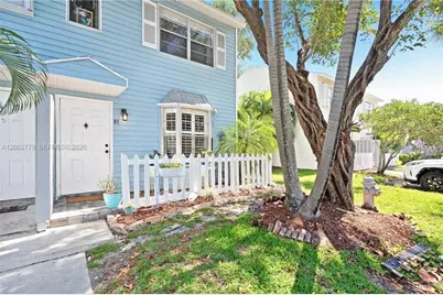 81 SW 3rd St #81, Pompano Beach, FL 33060 - Photo 1