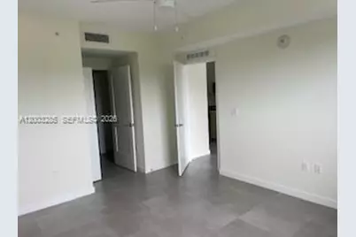16395 Biscayne Blvd #412, North Miami Beach, FL 33160 - Photo 1