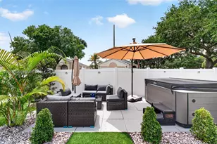 31 E Bentwater Circle, Boynton Beach, FL 33426 - Photo 1
