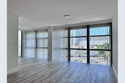 800 Parkview Dr #522, Hallandale Beach, FL 33009 - Photo 1
