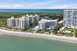 600 Grapetree Dr, Key Biscayne, FL 33149 - Photo 1