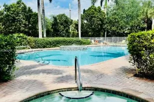 556 NW 39th Cir, Boca Raton, FL 33431 - Photo 1
