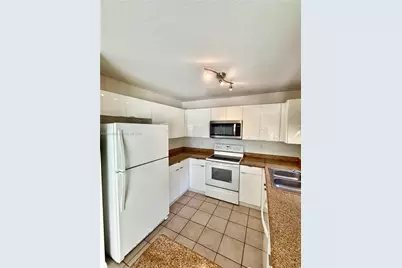 2206 NW 170th Ave, Pembroke Pines, FL 33028 - Photo 1