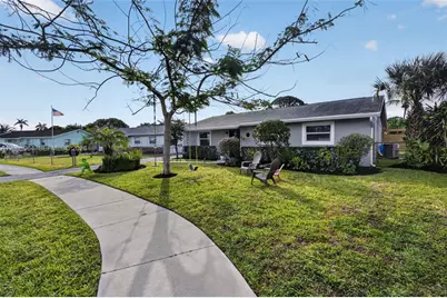 219 E Whitney Dr, Jupiter, FL 33458 - Photo 1