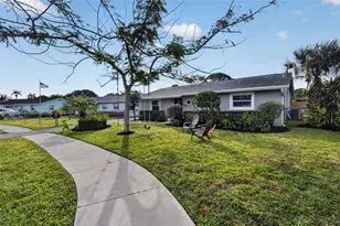 219 E Whitney Dr, Jupiter, FL 33458 - Photo 1