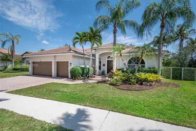 1776 Victoria Pointe Cir, Weston, FL 33327 - Photo 1