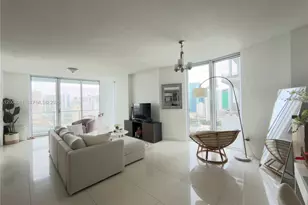 185 SW 7th St, Miami, FL 33130 - Photo 1