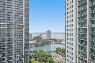 77 SE 5th St, Miami, FL 33131 - Photo 1