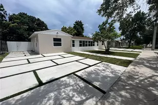 27 NE 5th Ave, Hialeah, FL 33010 - Photo 1