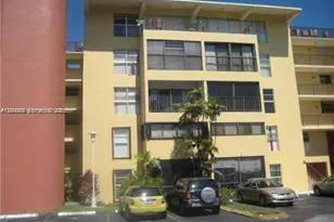 8775 Park Blvd, Miami, FL 33172 - Photo 1