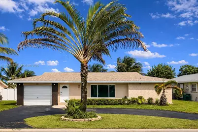 8102 NW 96th Ter, Tamarac, FL 33321 - Photo 1