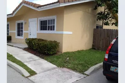 3828 SW 48th Ave #D-27, Pembroke Park, FL 33023 - Photo 1