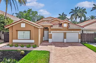 5861 NW 109th Ct, Doral, FL 33178 - Photo 1