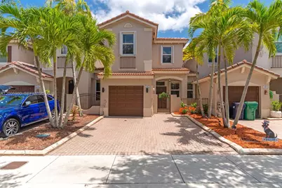 945 SW 154th Ct, Miami, FL 33194 - Photo 1