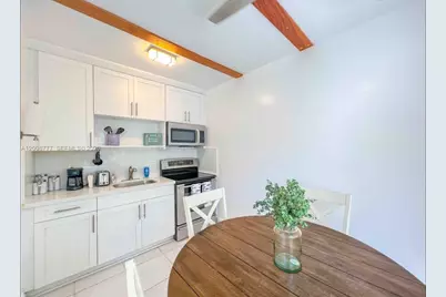 326 Wilson St #205, Hollywood, FL 33019 - Photo 1