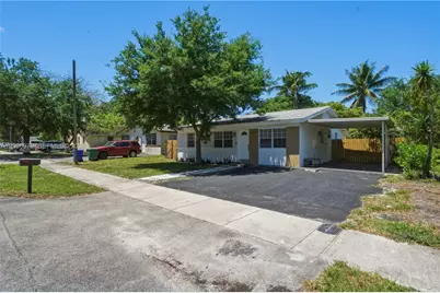 1657 SW 44th Ave, Fort Lauderdale, FL 33317 - Photo 1