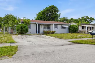 5320 NE 8th Ave, Deerfield Beach, FL 33064 - Photo 1