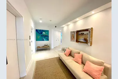 16385 Biscayne Blvd #2721, North Miami Beach, FL 33160 - Photo 1