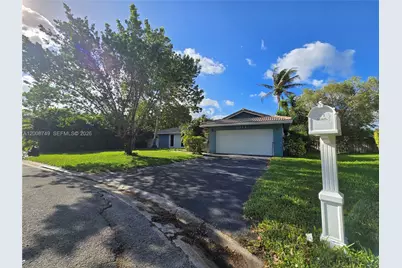11578 NW 39th Pl, Coral Springs, FL 33065 - Photo 1