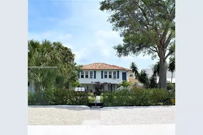 218 S M St, Lake Worth, FL 33460 - Photo 1