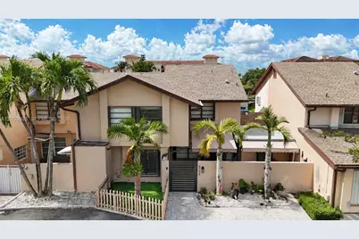 8186 NW 98th Ln #123, Hialeah Gardens, FL 33016 - Photo 1