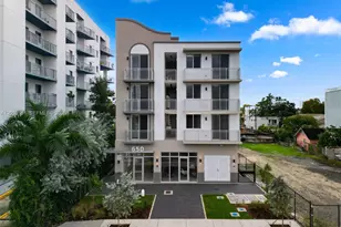 650 SW 1st St, Miami, FL 33130 - Photo 1