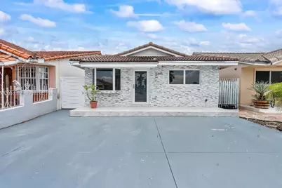 11465 NW 88th Ct #1, Hialeah Gardens, FL 33018 - Photo 1