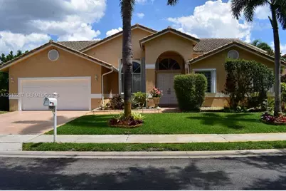 1231 SW 102nd Ave, Pembroke Pines, FL 33025 - Photo 1