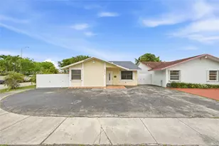 1615 SW 137th Pl, Miami, FL 33175 - Photo 1