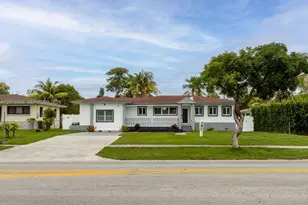 15925 NE 18th Ave, North Miami Beach, FL 33162 - Photo 1