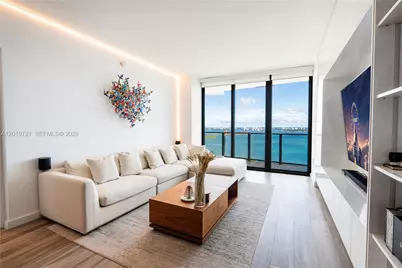 460 NE 28th St #3402, Miami, FL 33137 - Photo 1