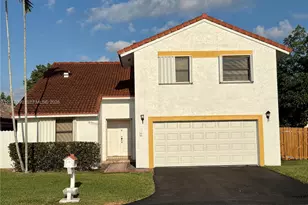 6700 SW 104th Ct, Miami, FL 33173 - Photo 1