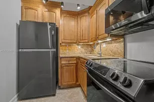 8609 SW 68th Ct, Pinecrest, FL 33156 - Photo 1