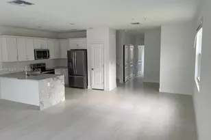 125 SW 171st Wy, Pembroke Pines, FL 33027 - Photo 1