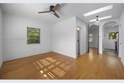 1612 Michigan Ave #11, Miami Beach, FL 33139 - Photo 1