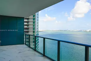 650 NE 32nd St, Miami, FL 33137 - Photo 1