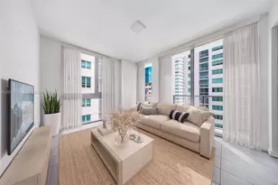 227 NE 2nd St, Miami, FL 33132 - Photo 1