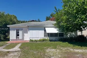 2908 Dunbar St, Fort Pierce, FL 34947 - Photo 1