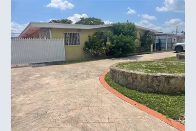 4115 SW 108th Ave #B, Miami, FL 33165 - Photo 1