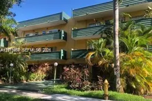 1975 NE 135th St, North Miami, FL 33181 - Photo 1